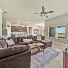 4 Bd - Hachie N. (Corp)