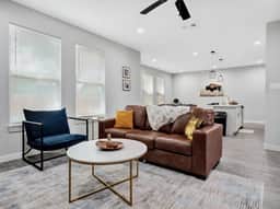 3 Bd - Perry Ave