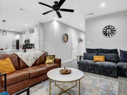 3 Bd - Perry Ave