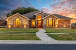 4 bdrm - Tanzanite (corp) - Image 2