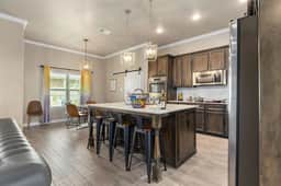 4Bd - Henrietta (corp) - Image 3