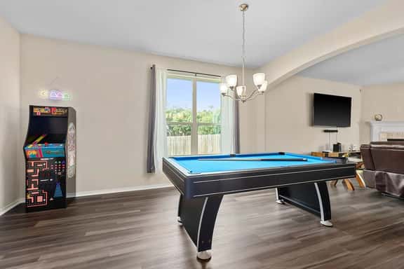 4Bd - Ledgestone (Corp) - Image 1