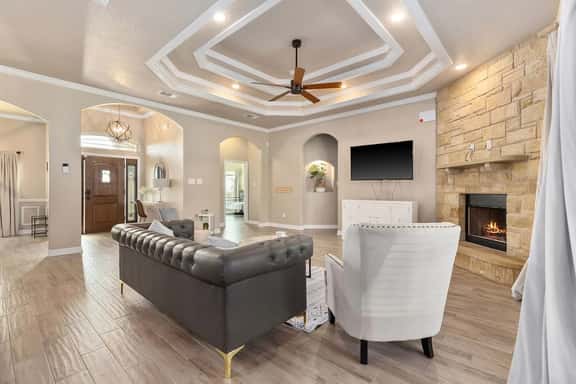 4Bd - Henrietta (corp) - Image 1