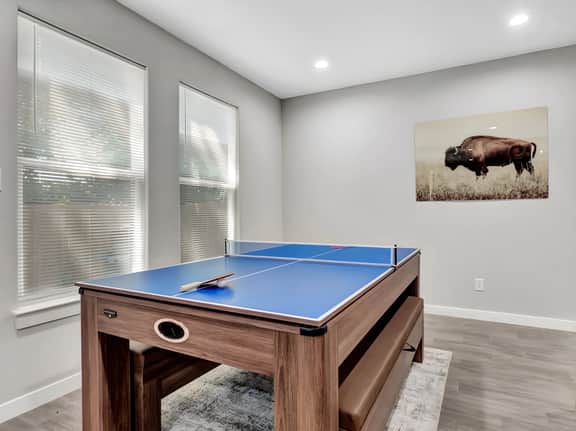 3 Bd - Perry Ave