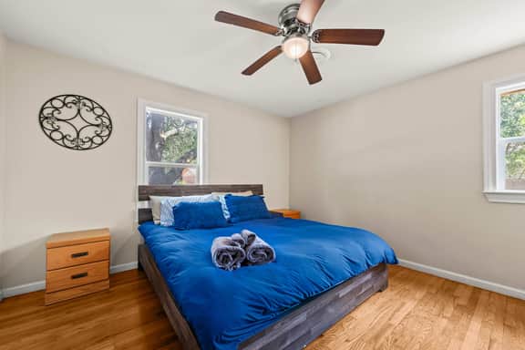 3bd - 2700 john - Image 3
