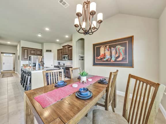 4 Bd - Hachie N. (Corp) - Image 3