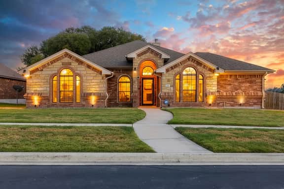 4 bdrm - Tanzanite (corp) - Image 2