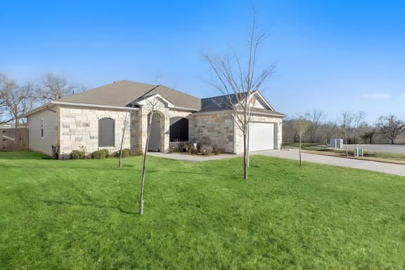 4bd - 1021 Monte